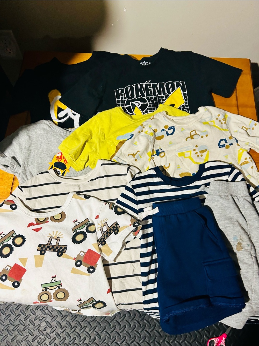 Boys size 5/6 clothing lots